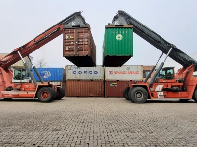 Containerhandling